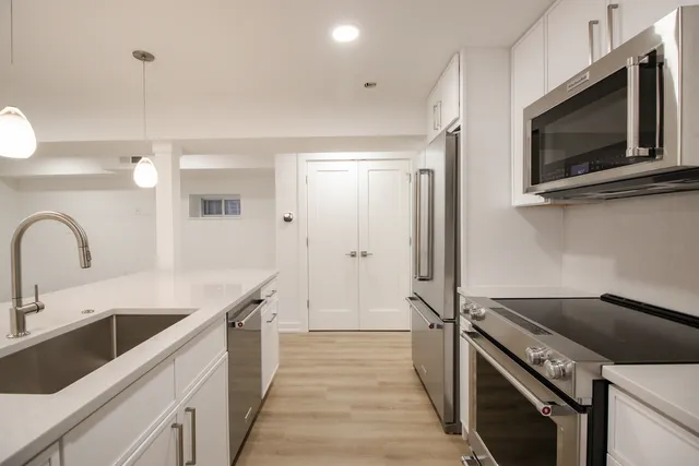 $2,500 | 1139 North Winchester Avenue, Unit G, Chicago, IL 60622