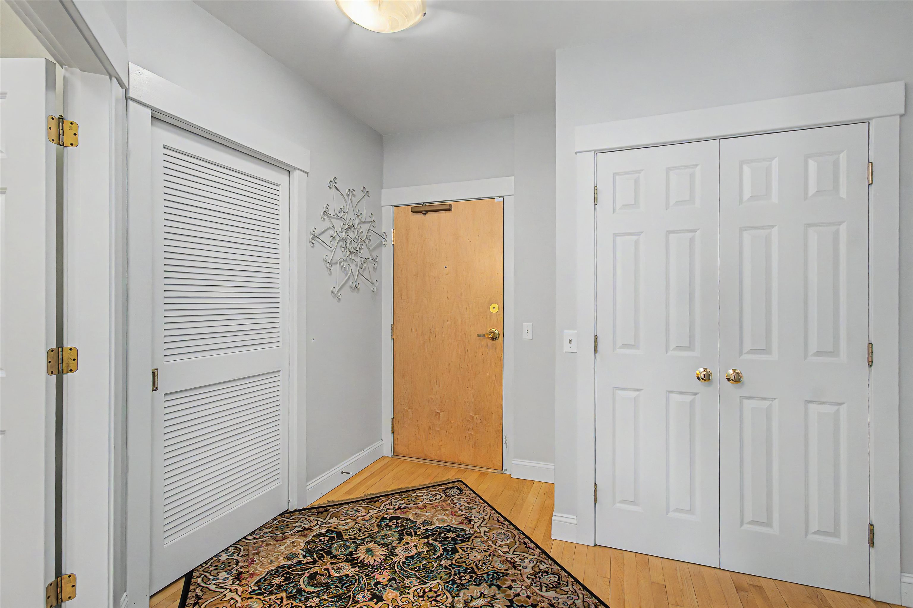 162 South Main Street, Unit 3D Stowe, VT 05672 - Photo 8 of 32