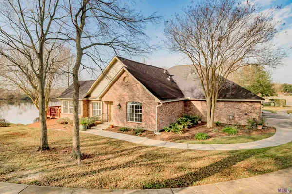 $287,500 | 7111 Village Charmant Drive, Unit 170, Baton Rouge, LA 70809