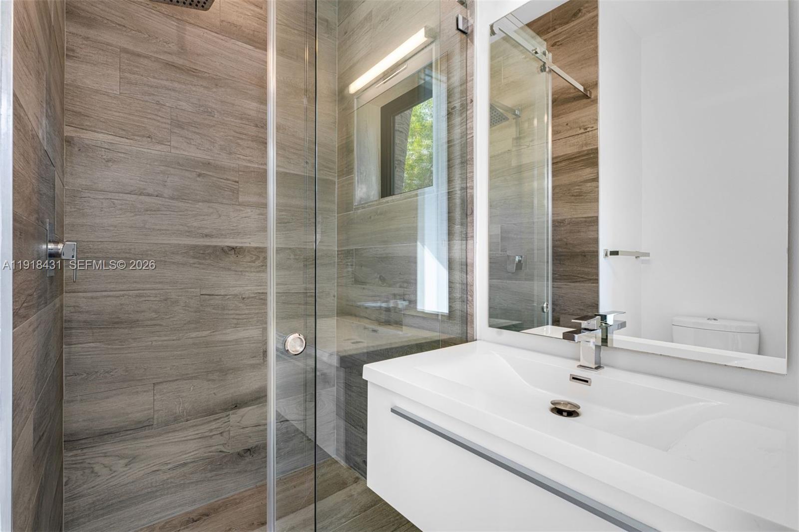 1525 Bay Road, Unit 1525 Miami Beach, FL 33139 - Photo 14 of 38