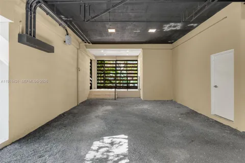 $2,599,000 | 1525 Bay Road, Unit 1525, Miami Beach, FL 33139