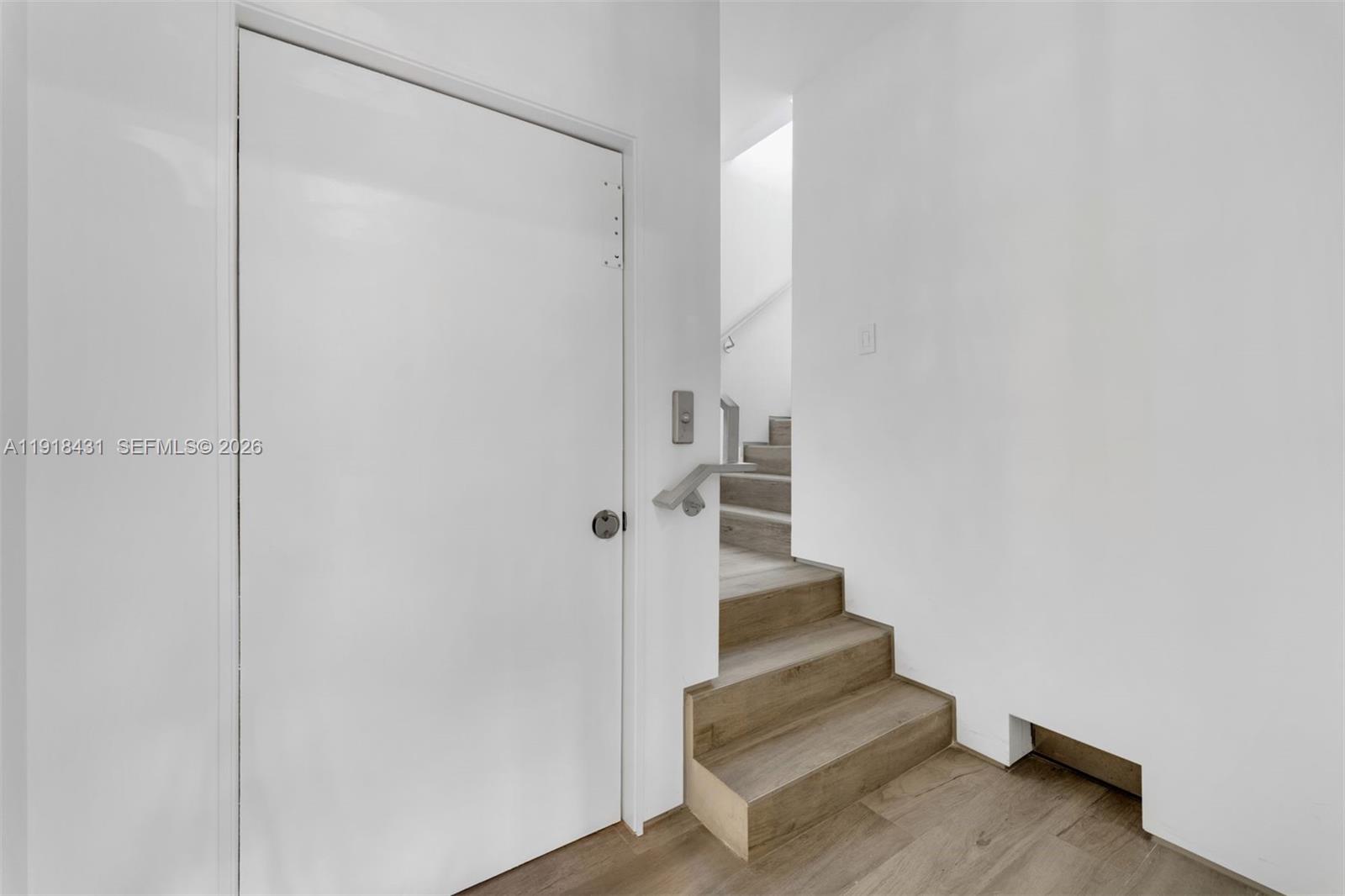 1525 Bay Road, Unit 1525 Miami Beach, FL 33139 - Photo 5 of 38