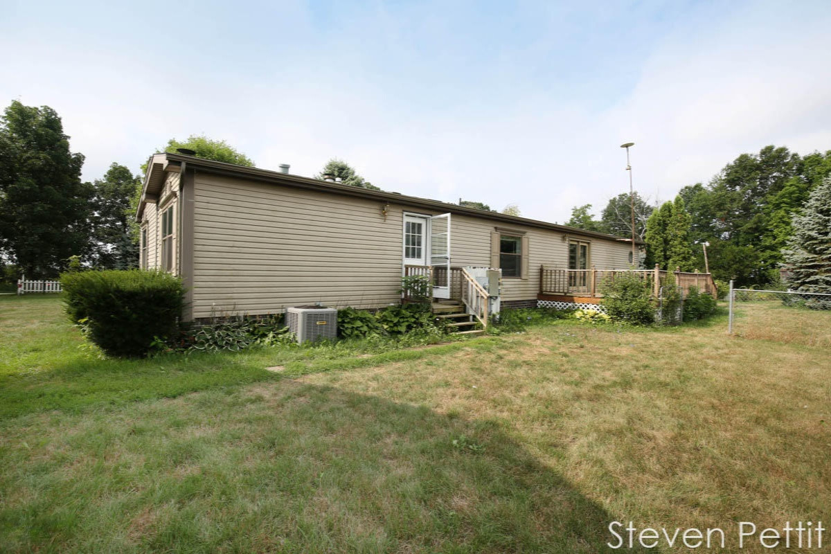6259 Borden Road Fenwick, MI 48834 - Photo 23 of 29 490A8525