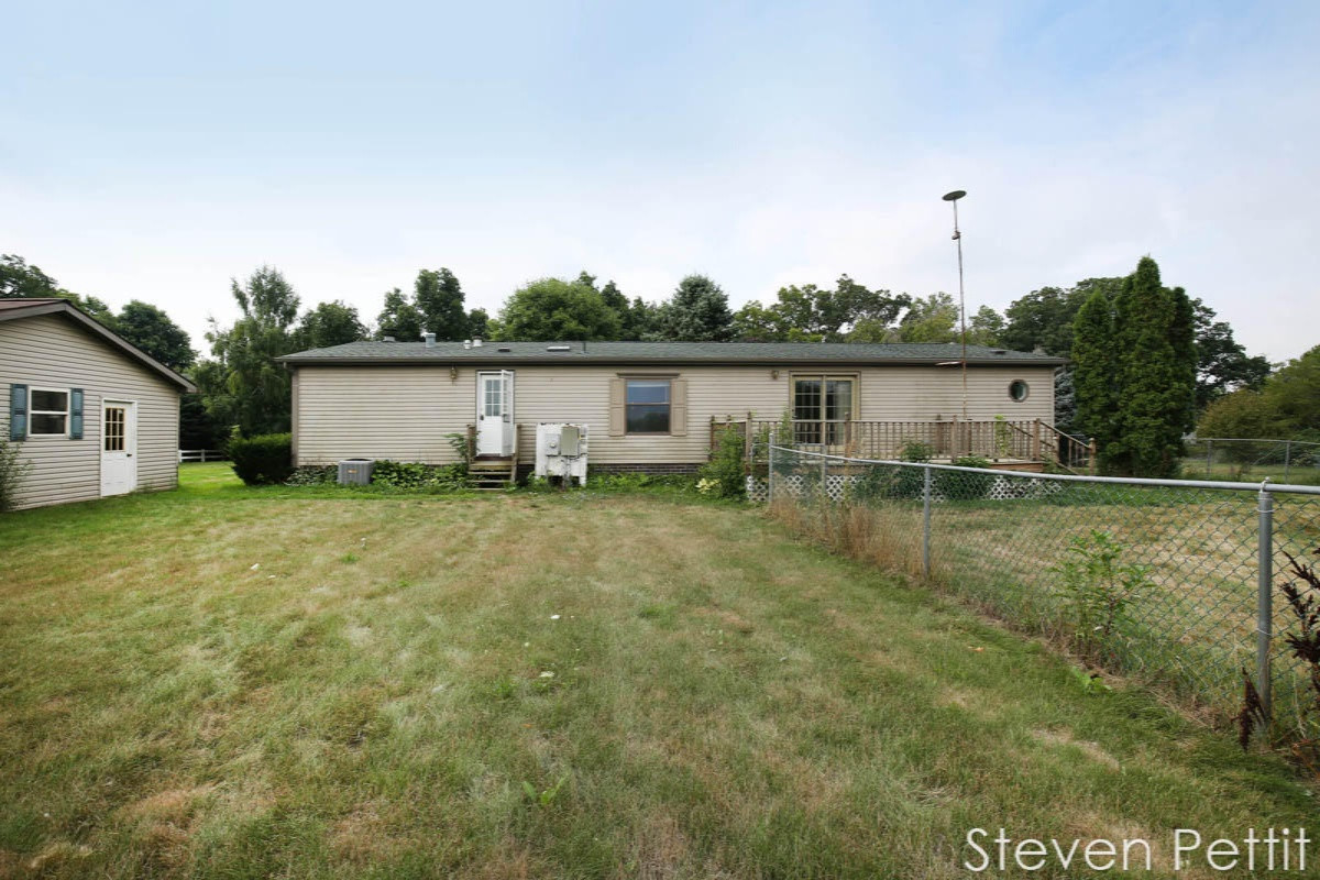 6259 Borden Road Fenwick, MI 48834 - Photo 24 of 29 490A8530
