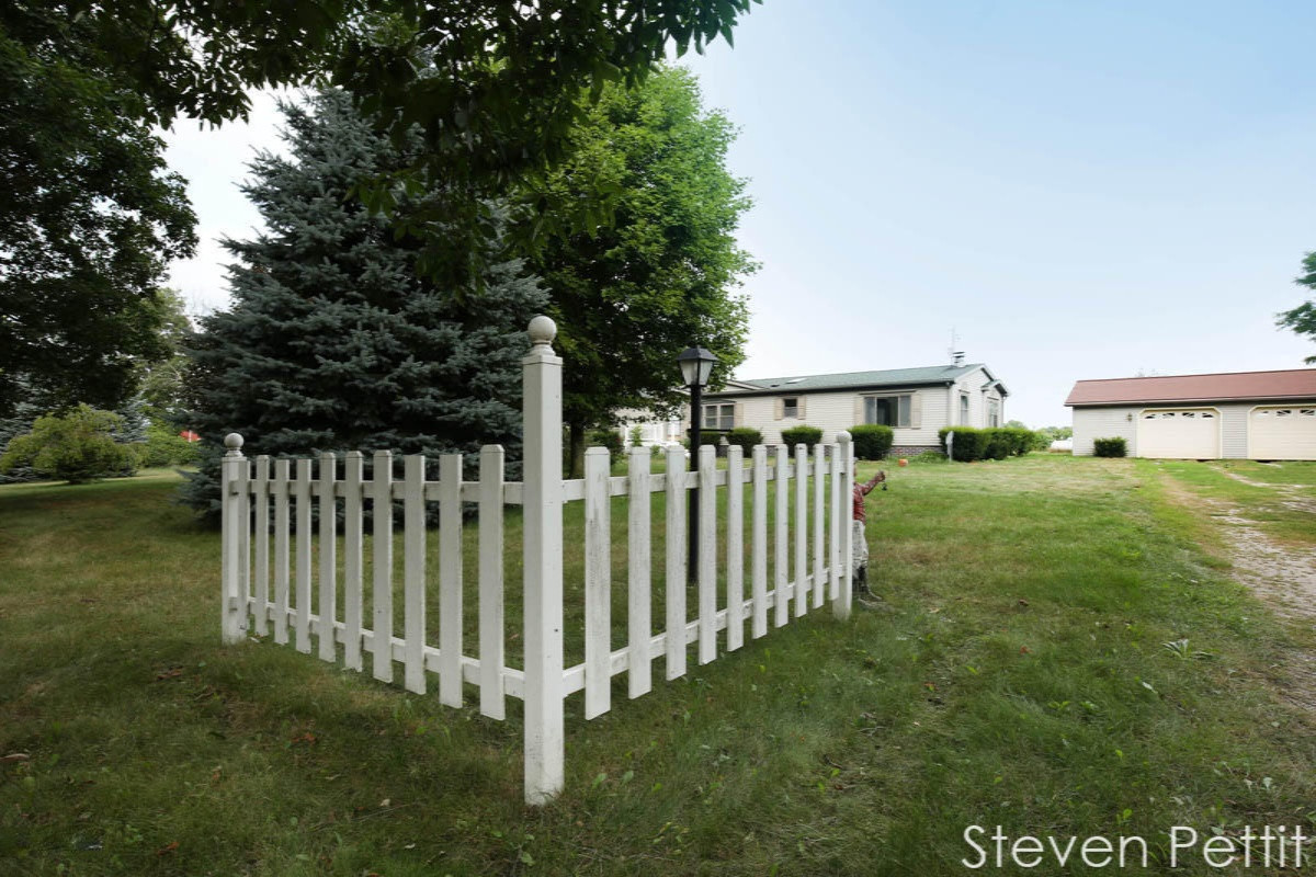 6259 Borden Road Fenwick, MI 48834 - Photo 29 of 29 490A8548