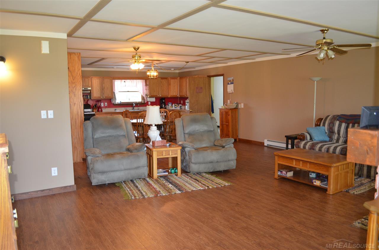 4420 Harrington Road Croswell, MI 48422 - Photo 3 of 30 31278732-2.JPG