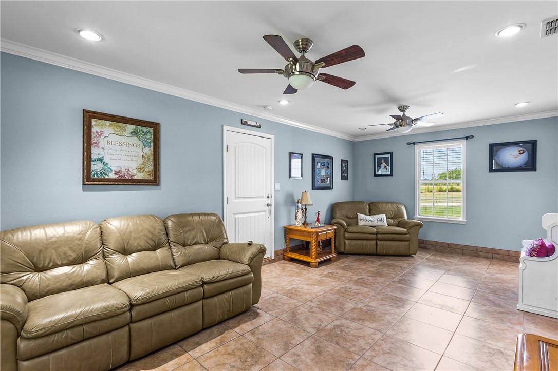 23107 County Road 1092 Mathis, TX 78368 - Photo 16 of 40 Gallery Image 16