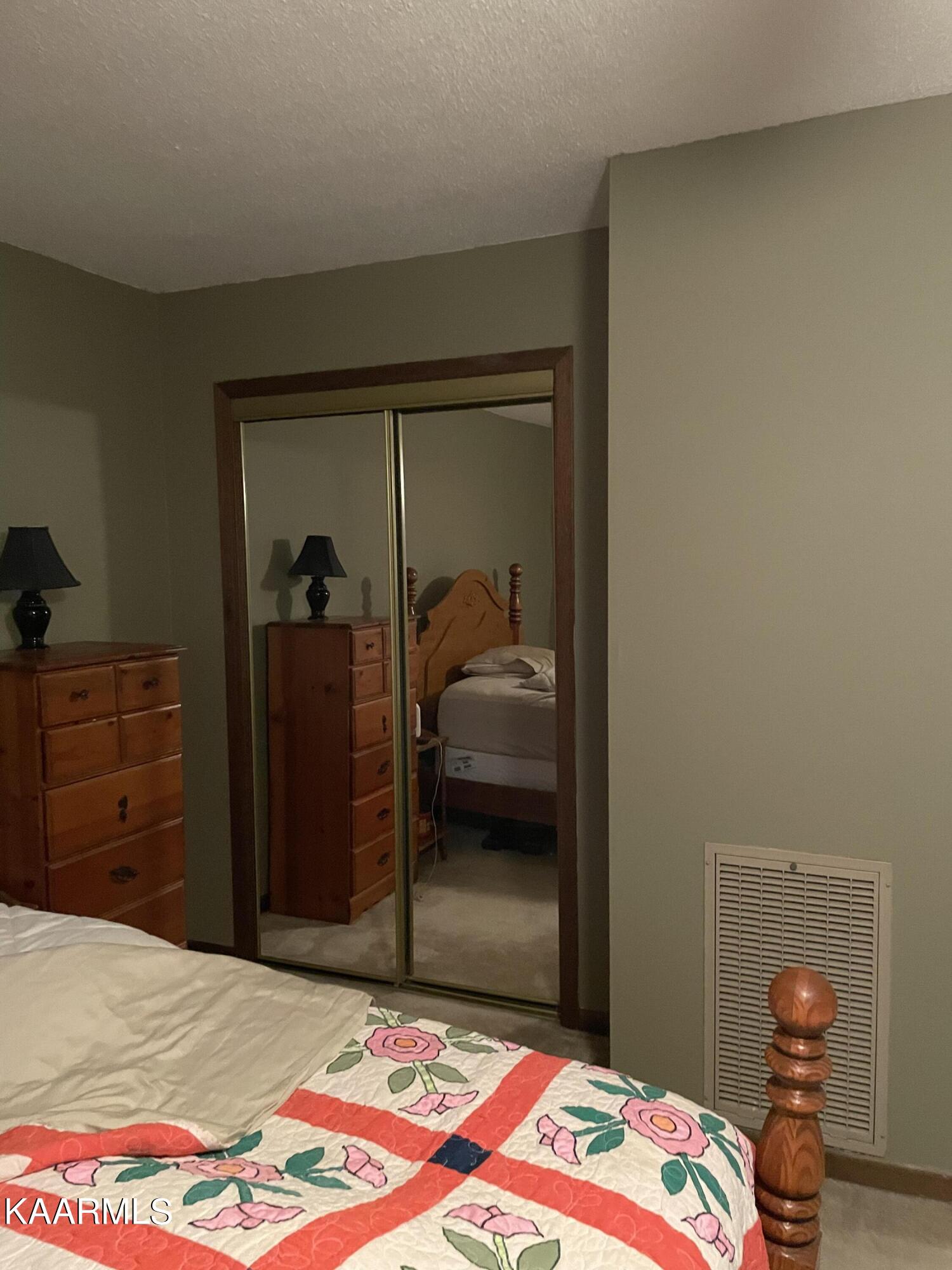 281 Sherwood Road Powell, TN 37849 - Photo 16 of 39 D025794C-4330-49BE-A433-4AC4CD6E18F5