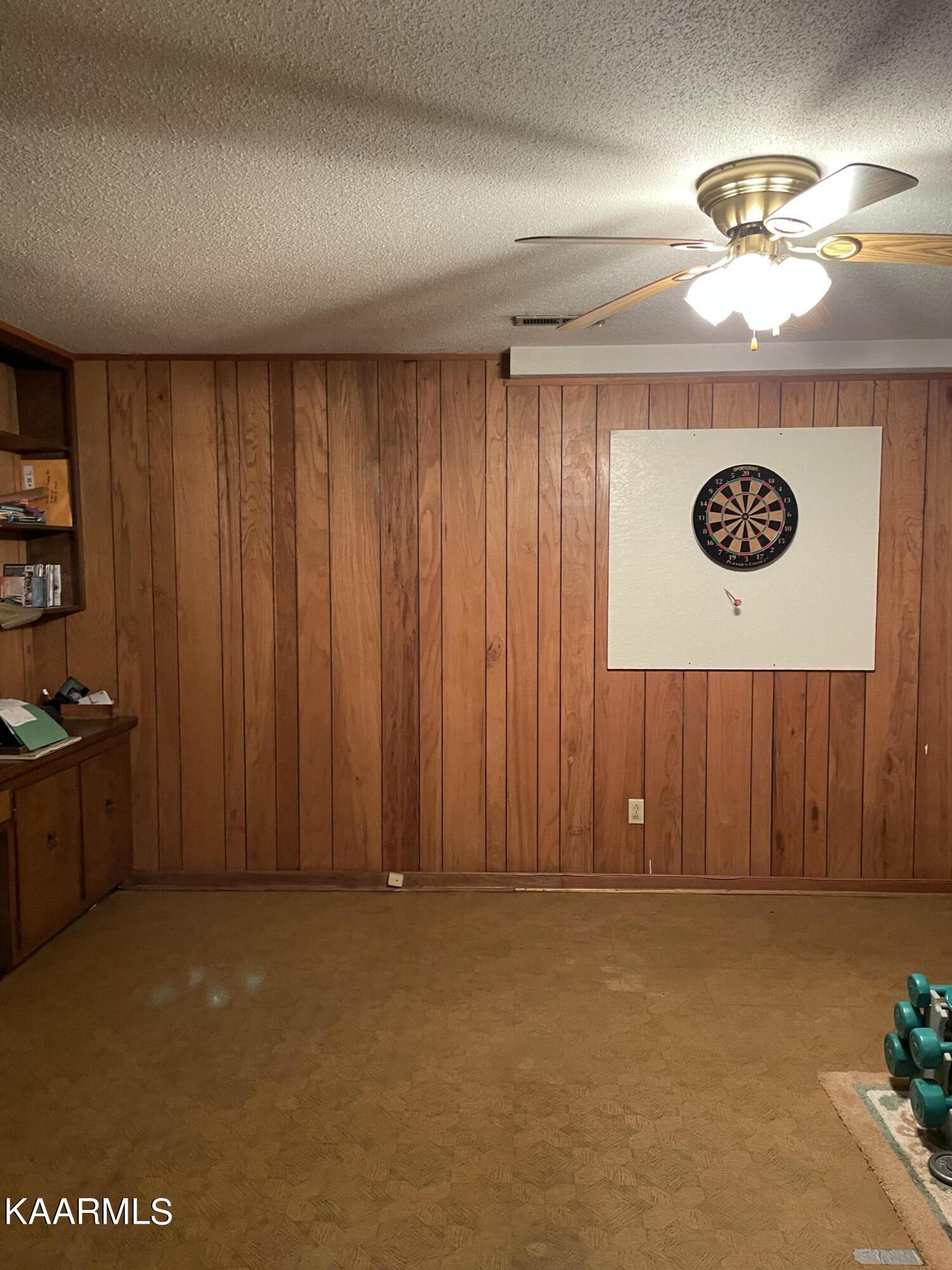 281 Sherwood Road Powell, TN 37849 - Photo 26 of 39 B714A17E-2281-4E35-B5F2-2AEA5582DD1F