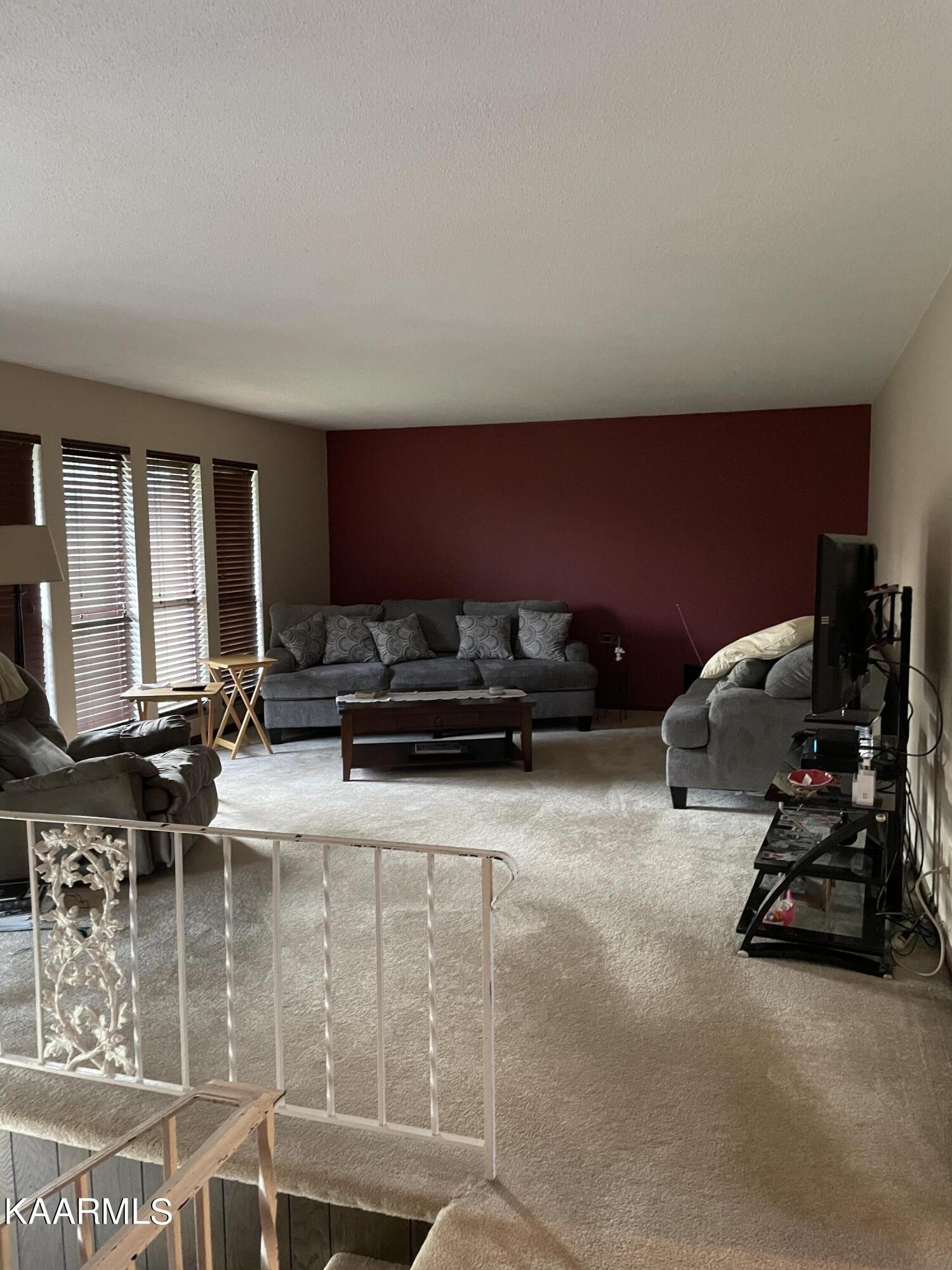 281 Sherwood Road Powell, TN 37849 - Photo 6 of 39 5493171B-82E7-44B7-B4FA-8E81E432DAB9