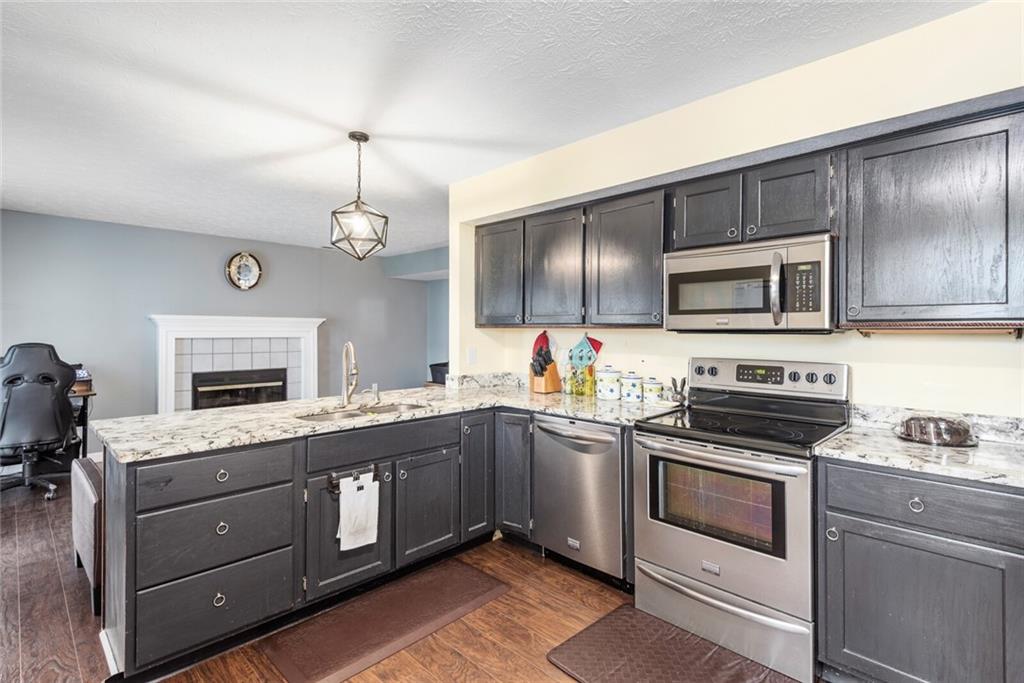7429 Iron Rock Road Indianapolis, IN 46236 - Photo 5 of 22 Gallery Image 5