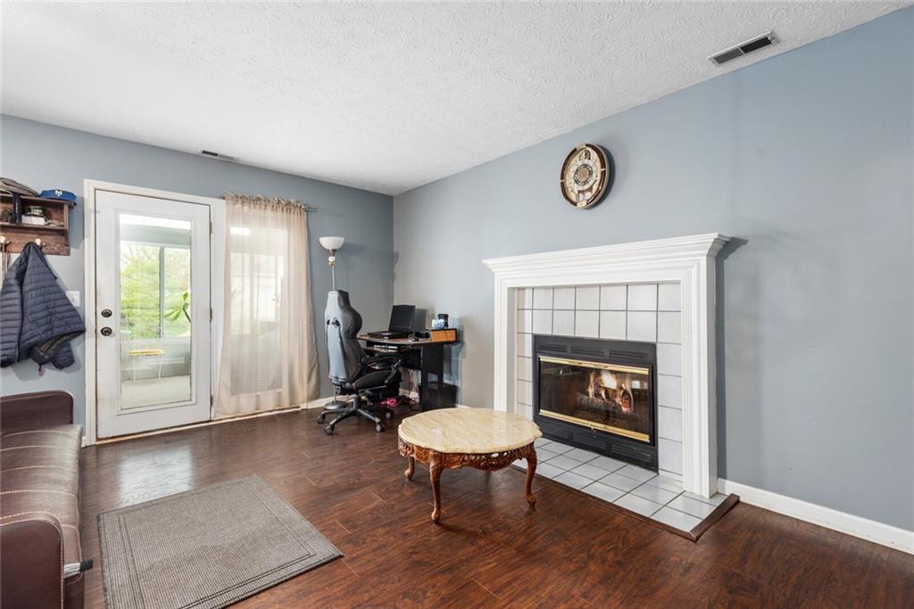 7429 Iron Rock Road Indianapolis, IN 46236 - Photo 6 of 22 Gallery Image 6