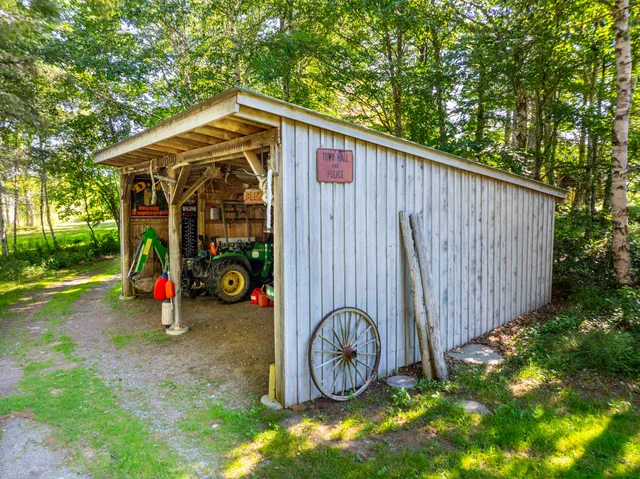 $3,475,000 | 54 Old Toll Bridge Road, Eastport, ME 04631