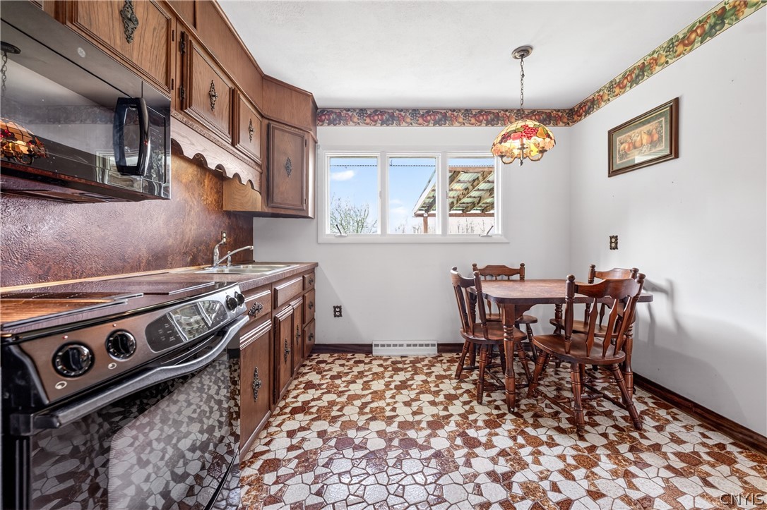 2765 King Road Paris, NY 13456 - Photo 23 of 49