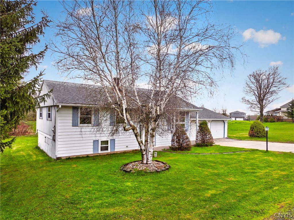 2765 King Road Paris, NY 13456 - Photo 4 of 49