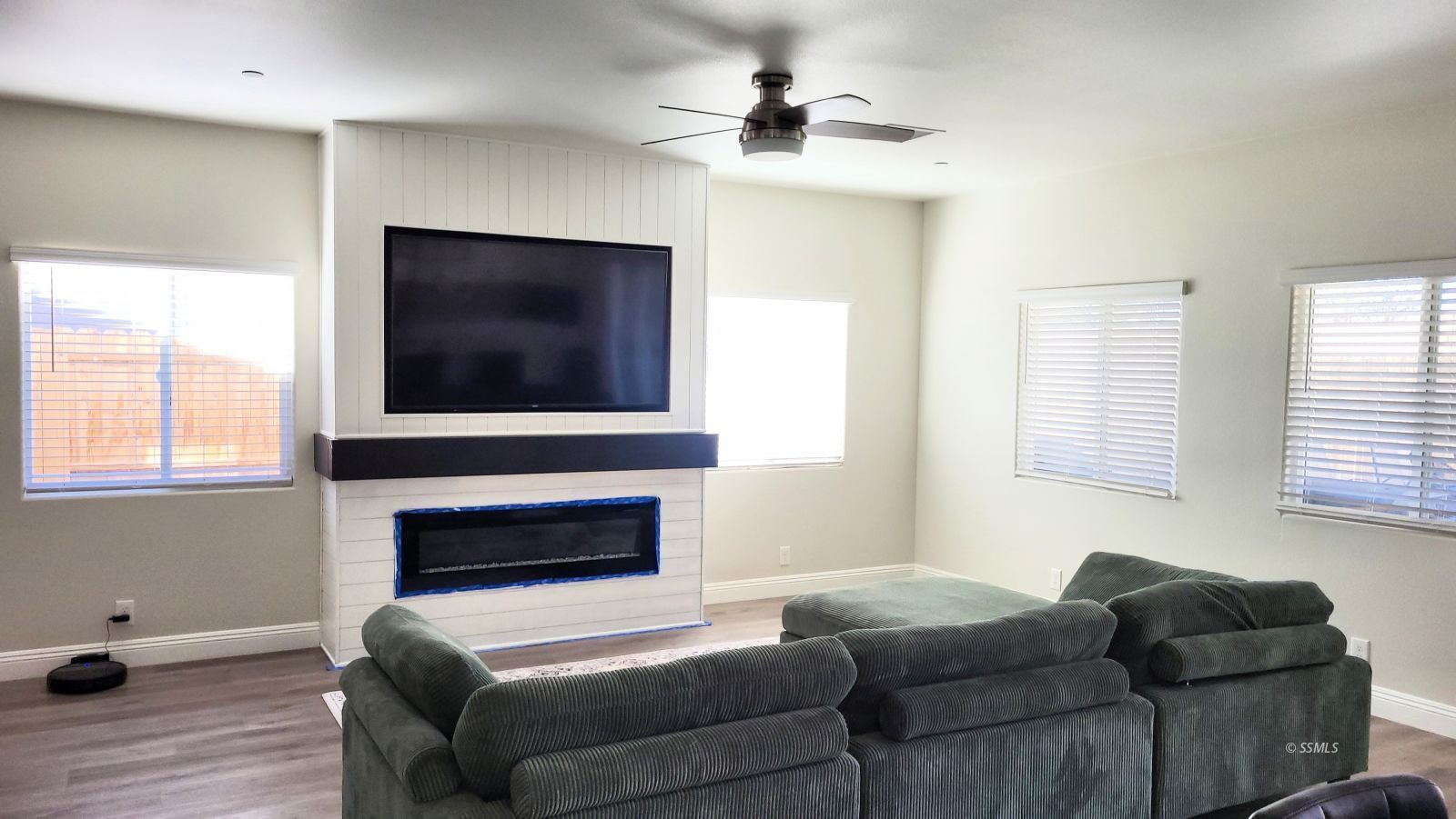 805 Paradise Drive Ridgecrest, CA 93555 - Photo 10 of 28 Gallery Image 10