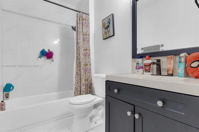 $335,000 | 3327 Northeast 11th Drive, Homestead, FL 33033