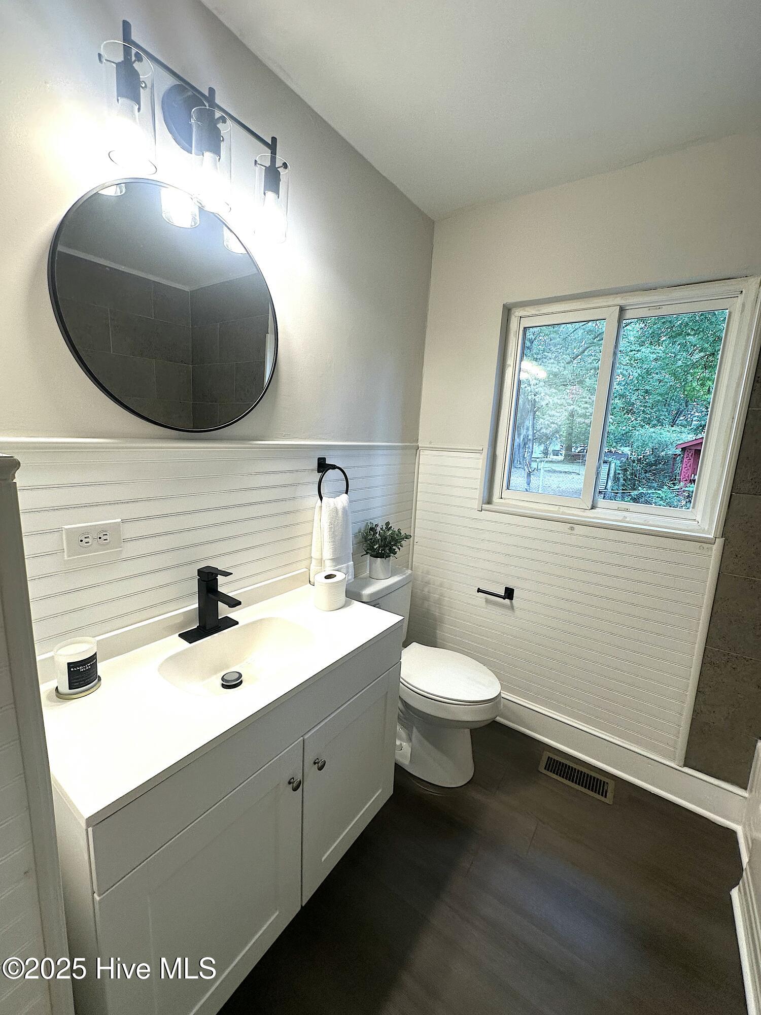 208 Fairview Avenue Southwest Wilson, NC 27893 - Photo 14 of 18 IMG_9429