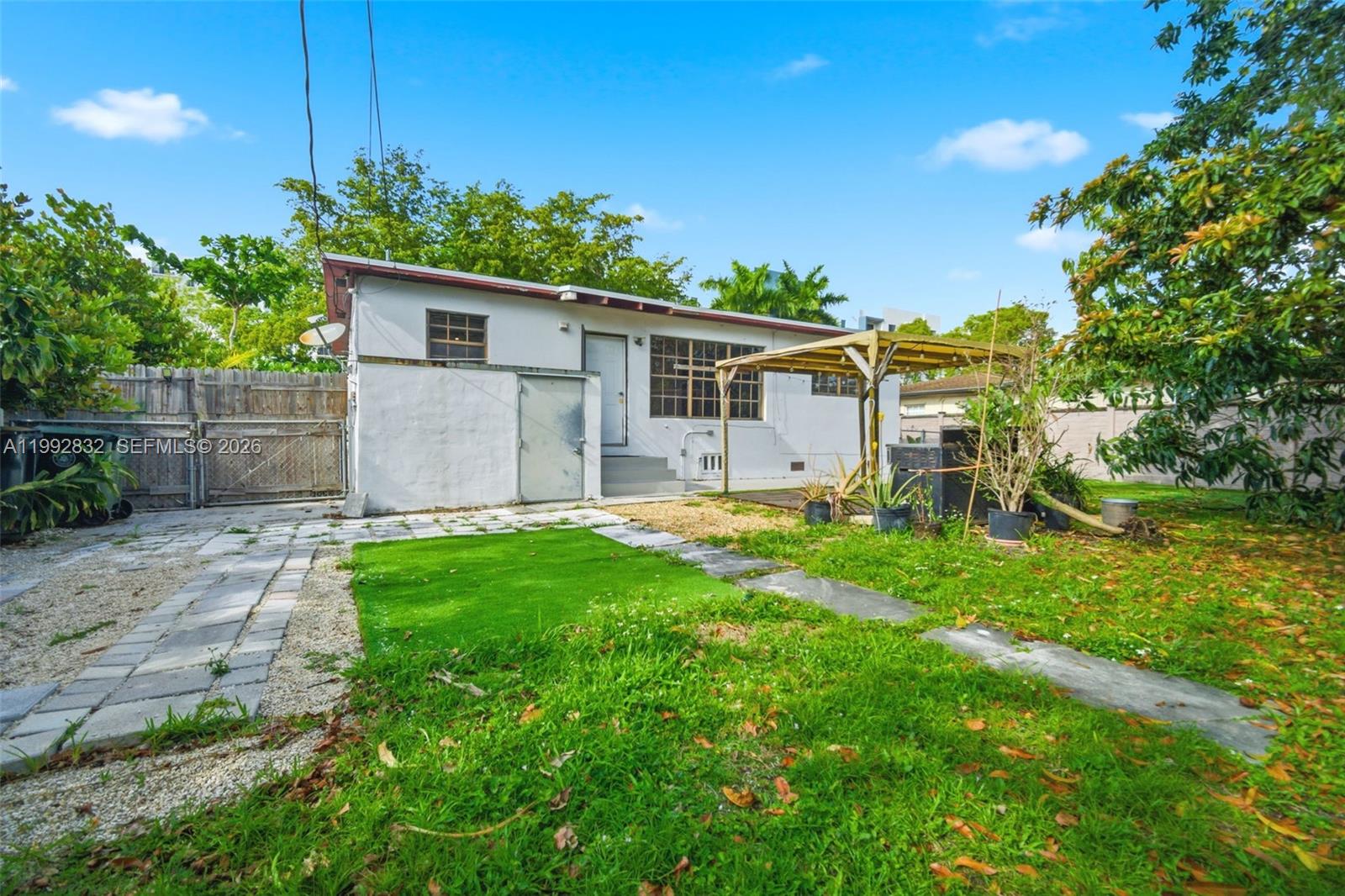 6336 Southwest 9th Street West Miami, FL 33144 - Photo 33 of 33