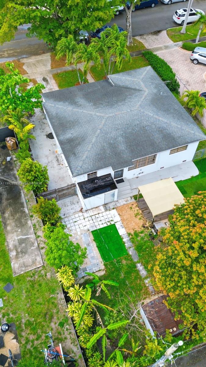 6336 Southwest 9th Street West Miami, FL 33144 - Photo 10 of 33