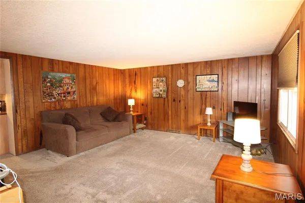 $250,000 | 7266 MacKenzie Road, St. Louis, MO 63123