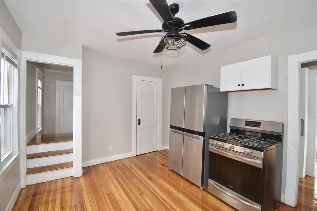 34 Castle Street Springfield, MA 01118 - Photo 19 of 39