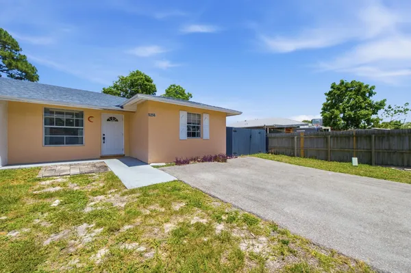 $375,000 | 5256 Cannon Way, West Palm Beach, FL 33415