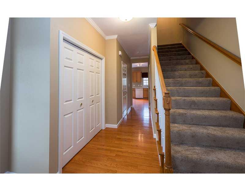 2426-unit E Rochester Road Franklin Park, PA 15143 - Photo 4 of 24 Entry/Foyer. Stairs to second level are very wide!