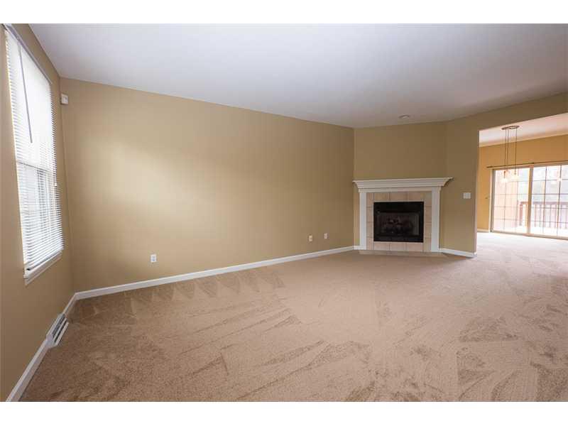 2426-unit E Rochester Road Franklin Park, PA 15143 - Photo 5 of 24 Living Room. Huge Living Room!