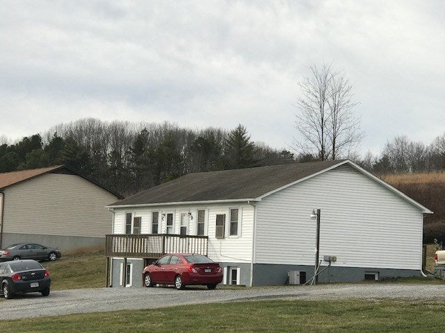 477 Ivanhoe Road Max Meadows, VA 24360 - Photo 17 of 19 Gallery Image 17