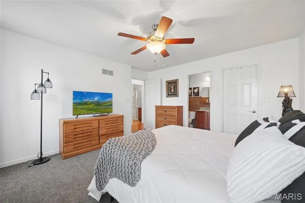 $240,000 | 12195 Mckelvey Place Drive, Bridgeton, MO 63044