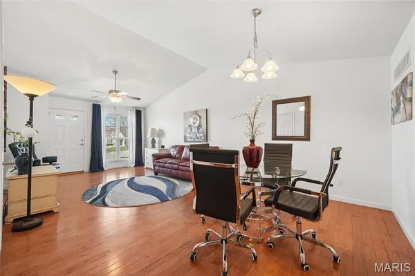 $240,000 | 12195 Mckelvey Place Drive, Bridgeton, MO 63044