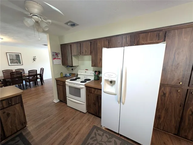 $215,000 | 400 South Washington Street, Beverly Hills, FL 34465