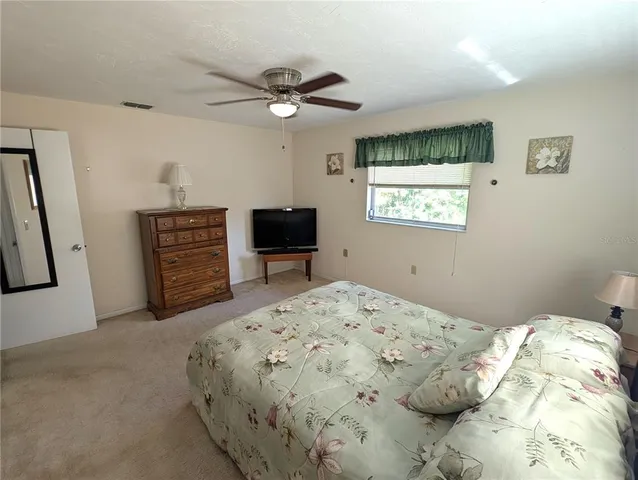 $215,000 | 400 South Washington Street, Beverly Hills, FL 34465