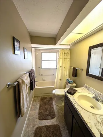 $215,000 | 400 South Washington Street, Beverly Hills, FL 34465