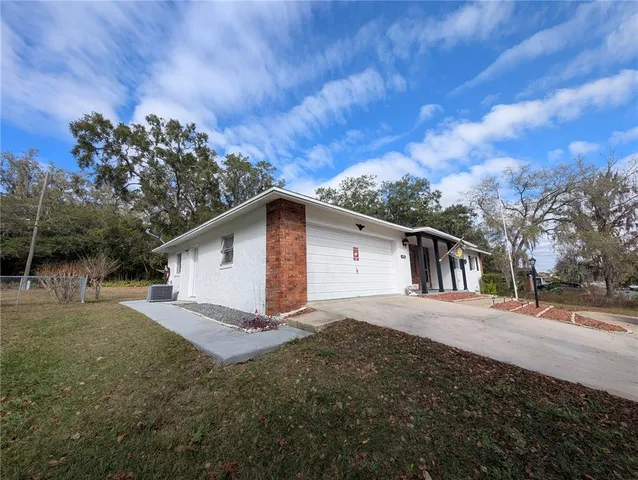 $215,000 | 400 South Washington Street, Beverly Hills, FL 34465