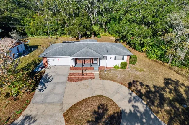 $215,000 | 400 South Washington Street, Beverly Hills, FL 34465