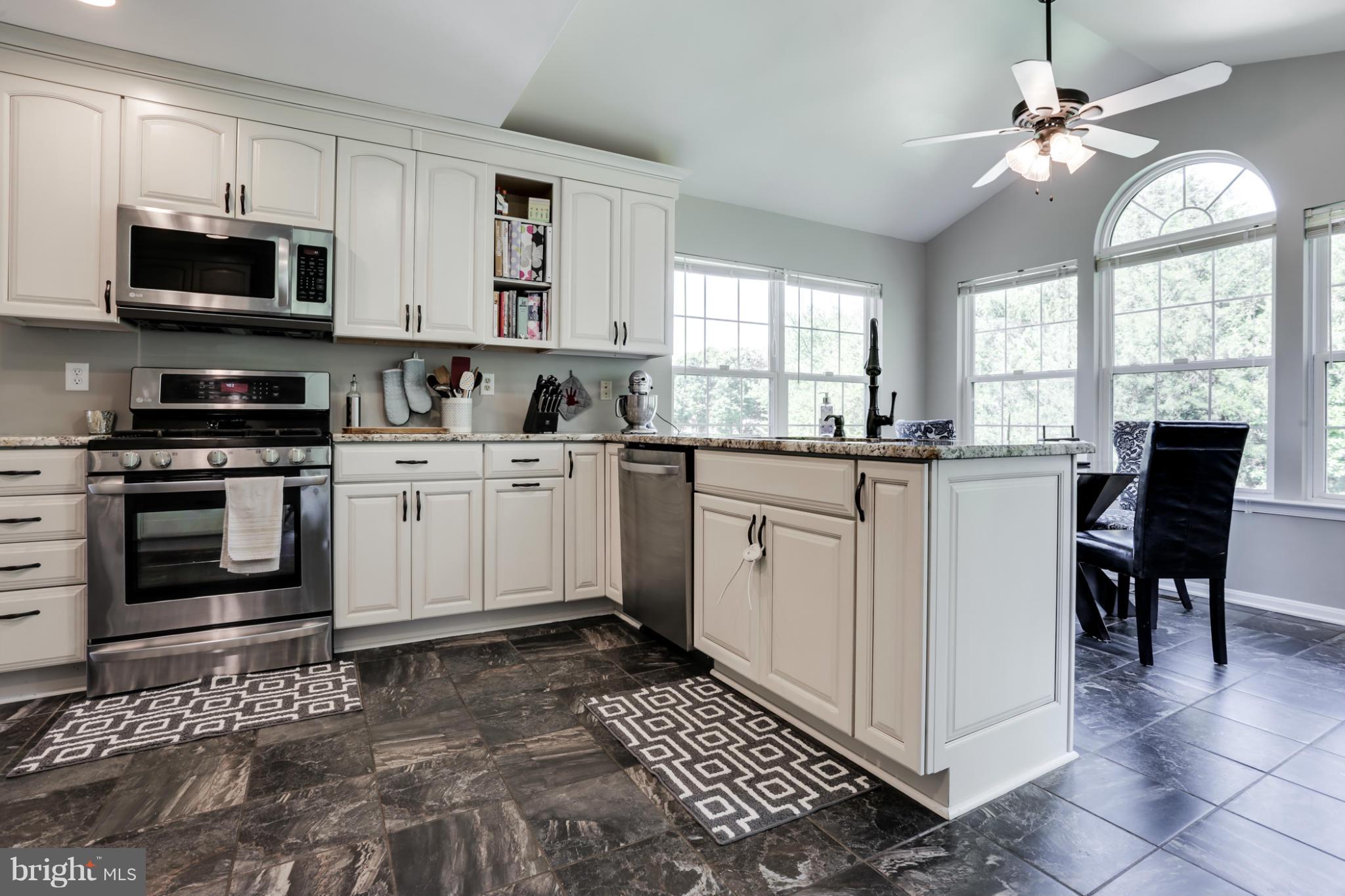 4816 Ridge Road Baltimore, MD 21237 - Photo 15 of 29 Kitchen