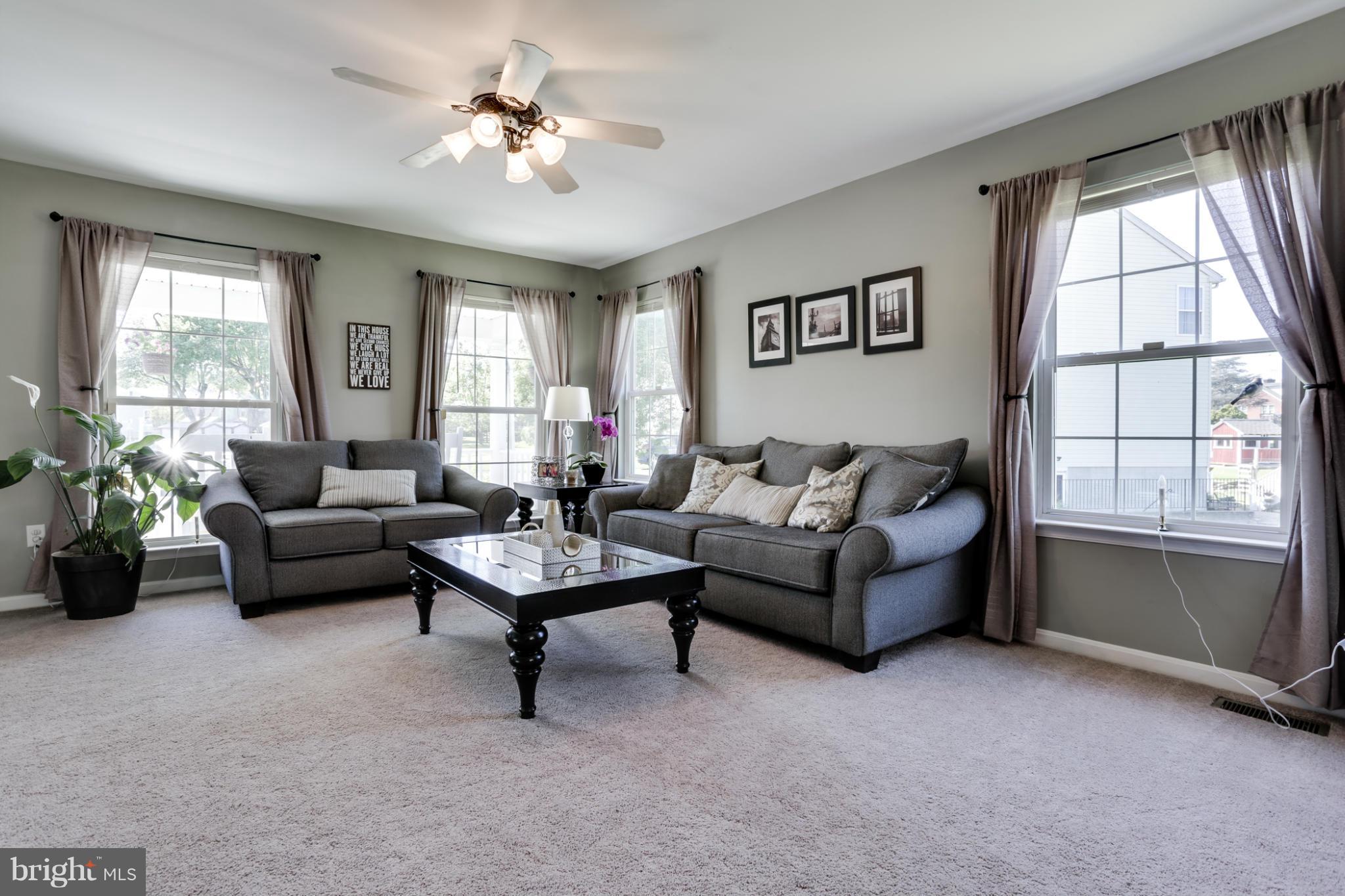 4816 Ridge Road Baltimore, MD 21237 - Photo 19 of 29 Living Room