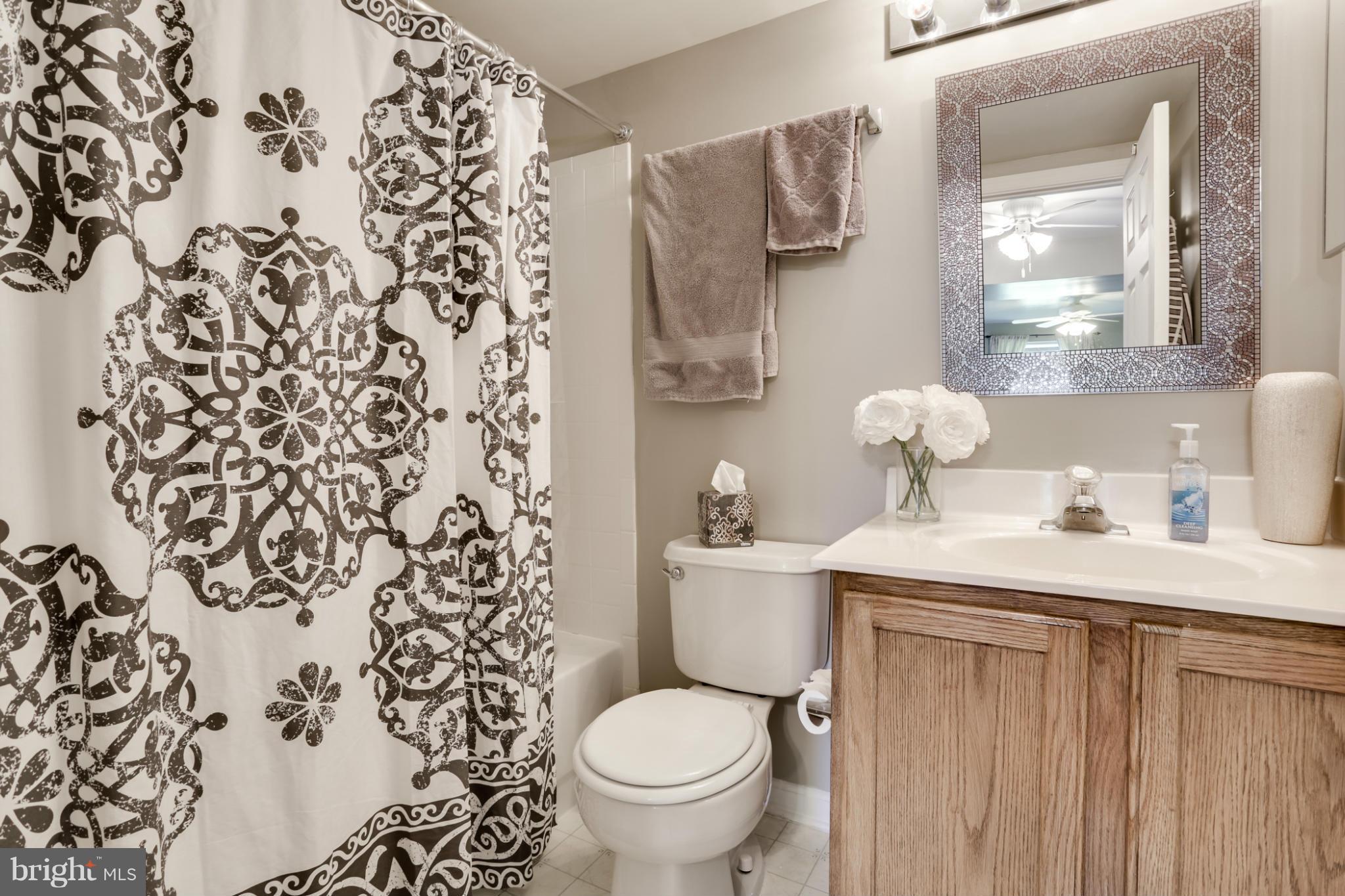 4816 Ridge Road Baltimore, MD 21237 - Photo 23 of 29 Bath
