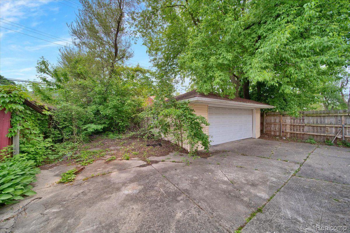 17178 Annchester Road Detroit, MI 48219 - Photo 23 of 26