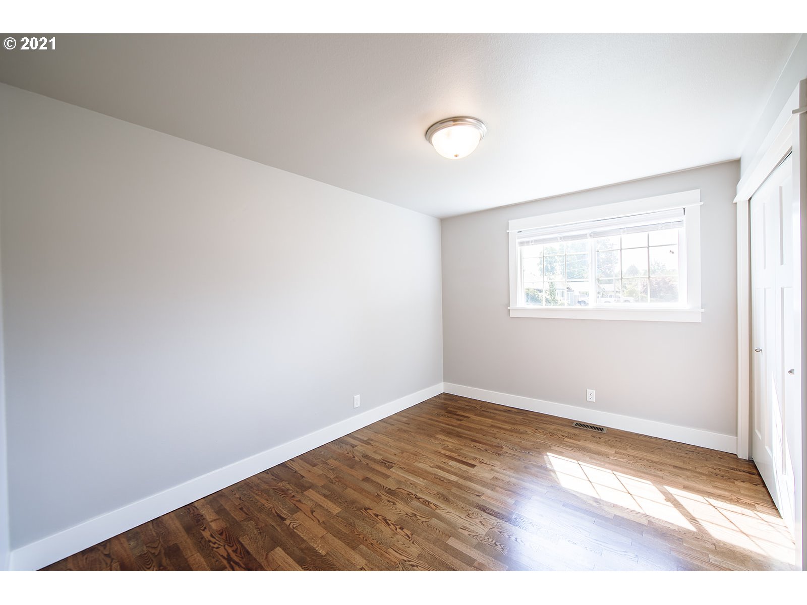 2797 3rd Street Springfield, OR 97477 - Photo 17 of 23
