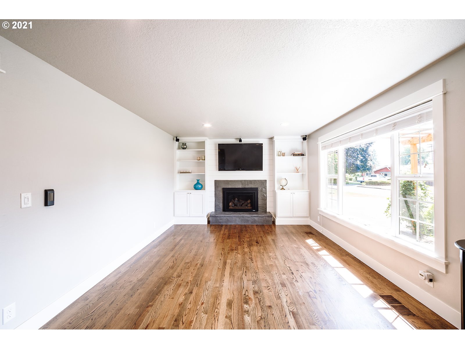 2797 3rd Street Springfield, OR 97477 - Photo 5 of 23