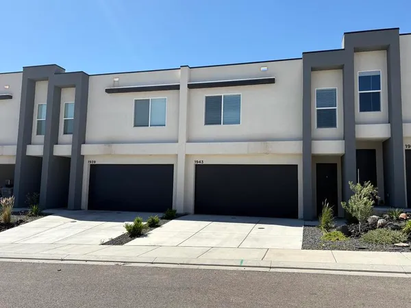 $375,000 | 1943 West 250 South, Hurricane, UT 84737