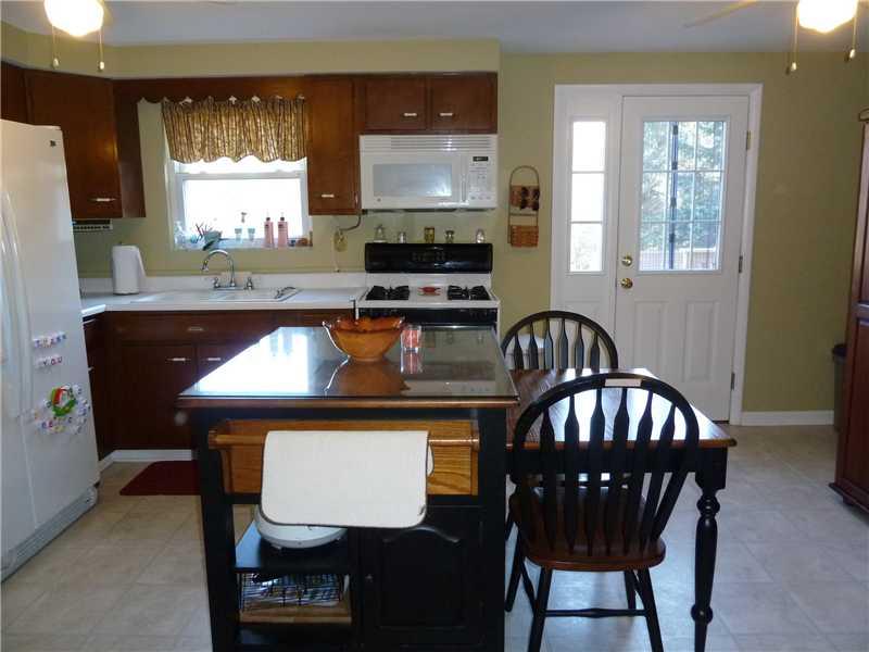1138 Thomas Eighty Four Road Eighty Four, PA 15330 - Photo 10 of 25 Kitchen.