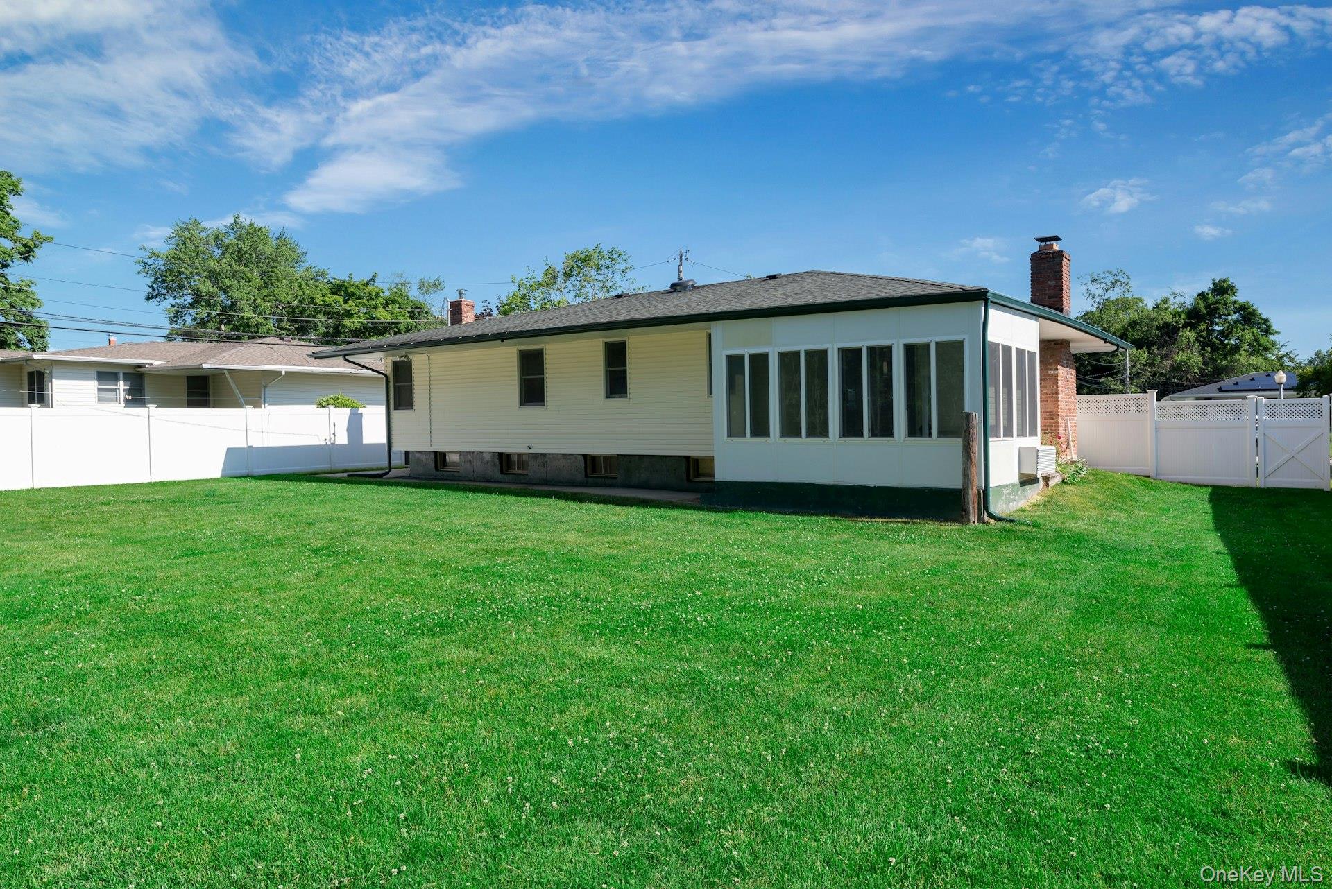 7 Applewood Road St. James, NY 11780 - Photo 16 of 18