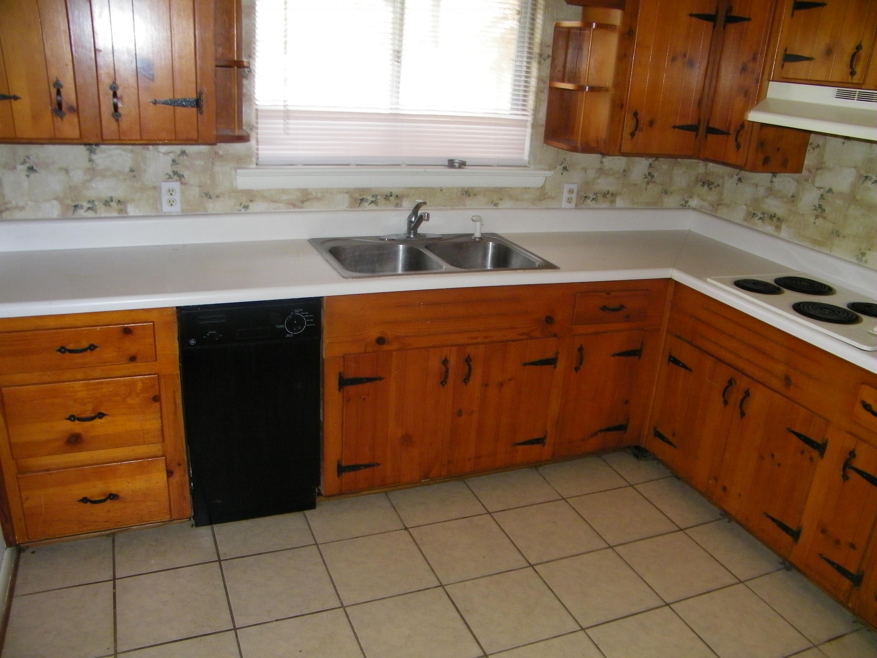 1207 John Ross Road Chattanooga, TN 37412 - Photo 3 of 13 100_6291