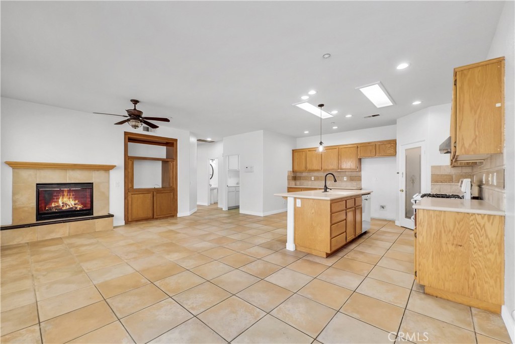 19177 Mission Grove Riverside, CA 92508 - Photo 7 of 33