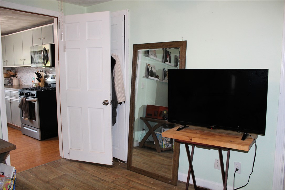191 Sawmill Road Glocester, RI 02814 - Photo 17 of 26