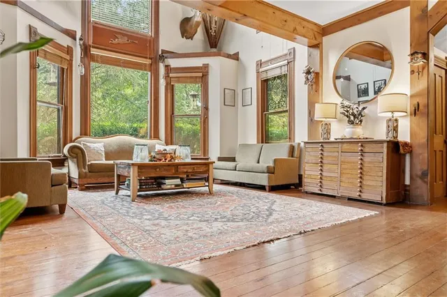 $1,150,000 | 18410 Northeast 130th Street, Kearney, MO 64060